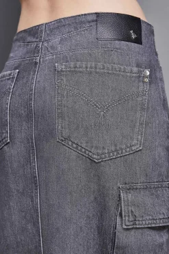 Długa spódnica z szarego denimu
