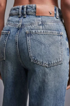 Jeansy z wysokim stanem straight fit