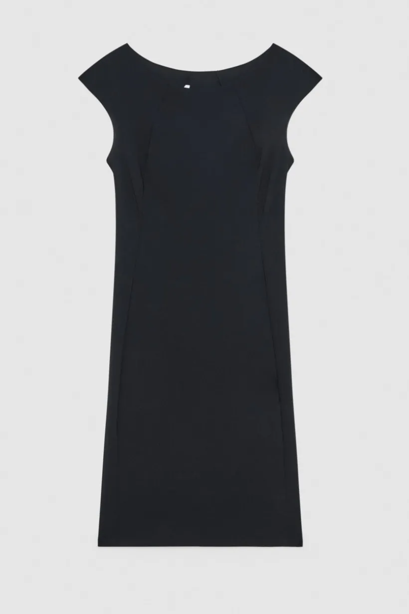 Krótka sukienka typu sheath