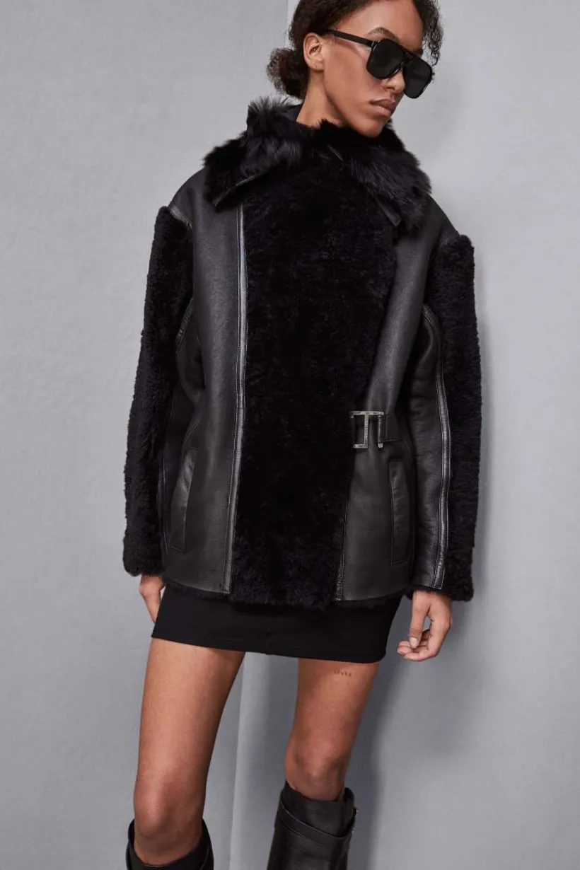 Oversizowa kurtka w stylu biker z futrem