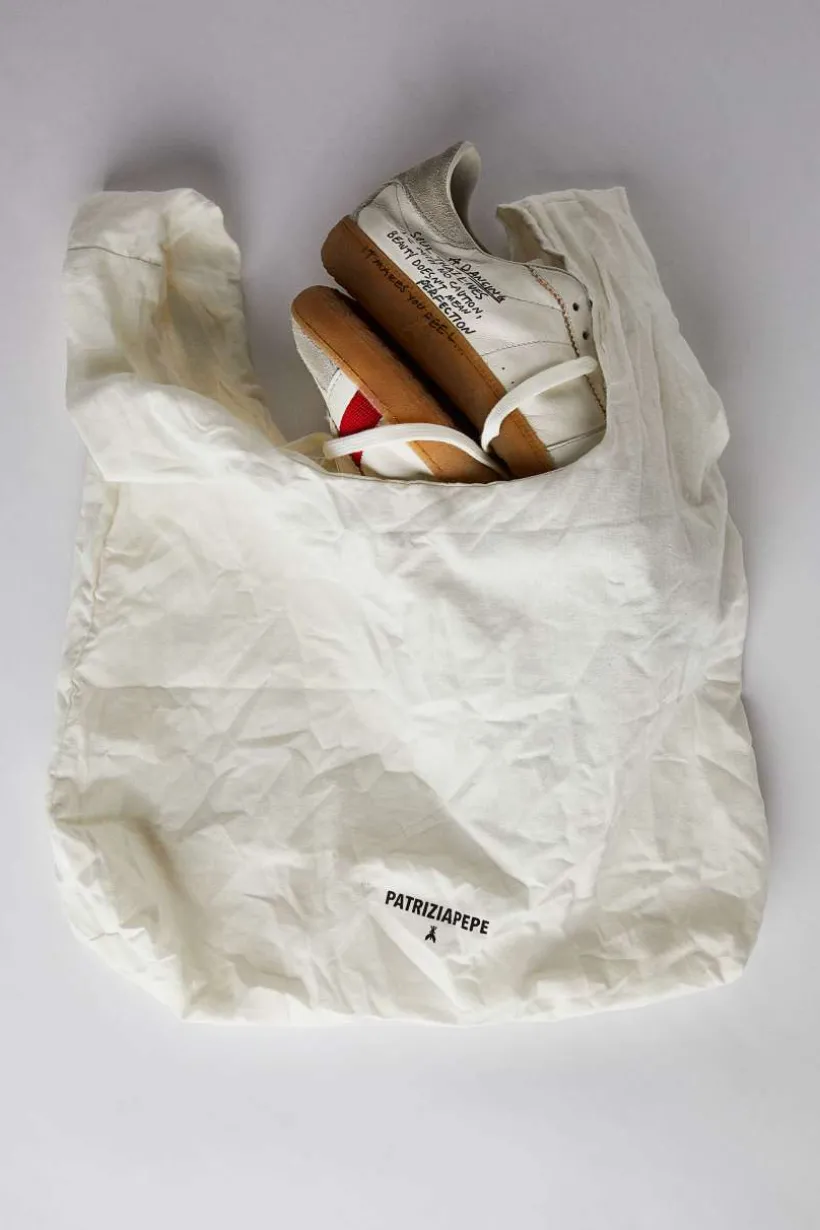 SKIN Sneakers ze skóry nappa z napisem