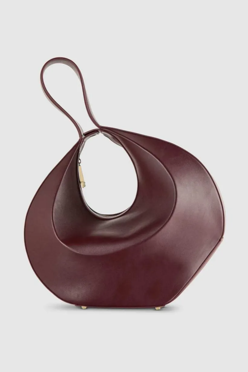 Skórzana bangle bag na ramię