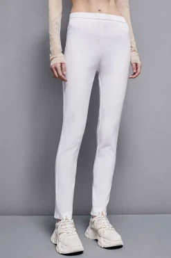 Spodnie slim fit