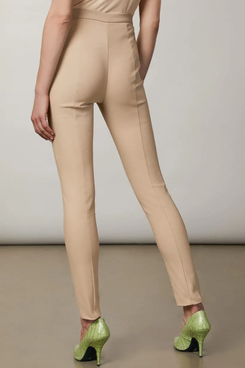 Spodnie slim fit