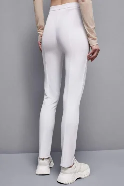 Spodnie slim fit
