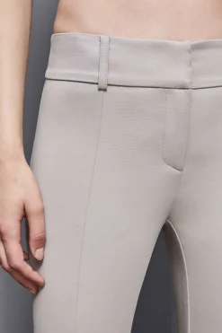 Spodnie slim fit