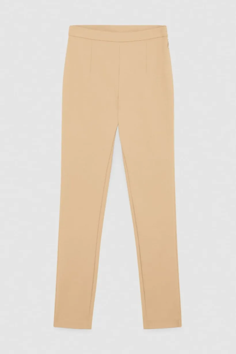 Spodnie slim fit