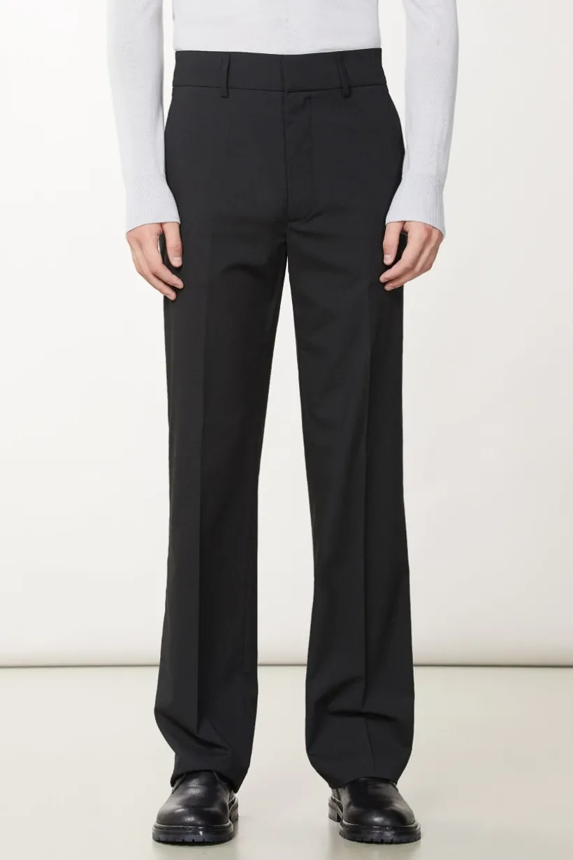 Spodnie slim fit z normalnym stanem