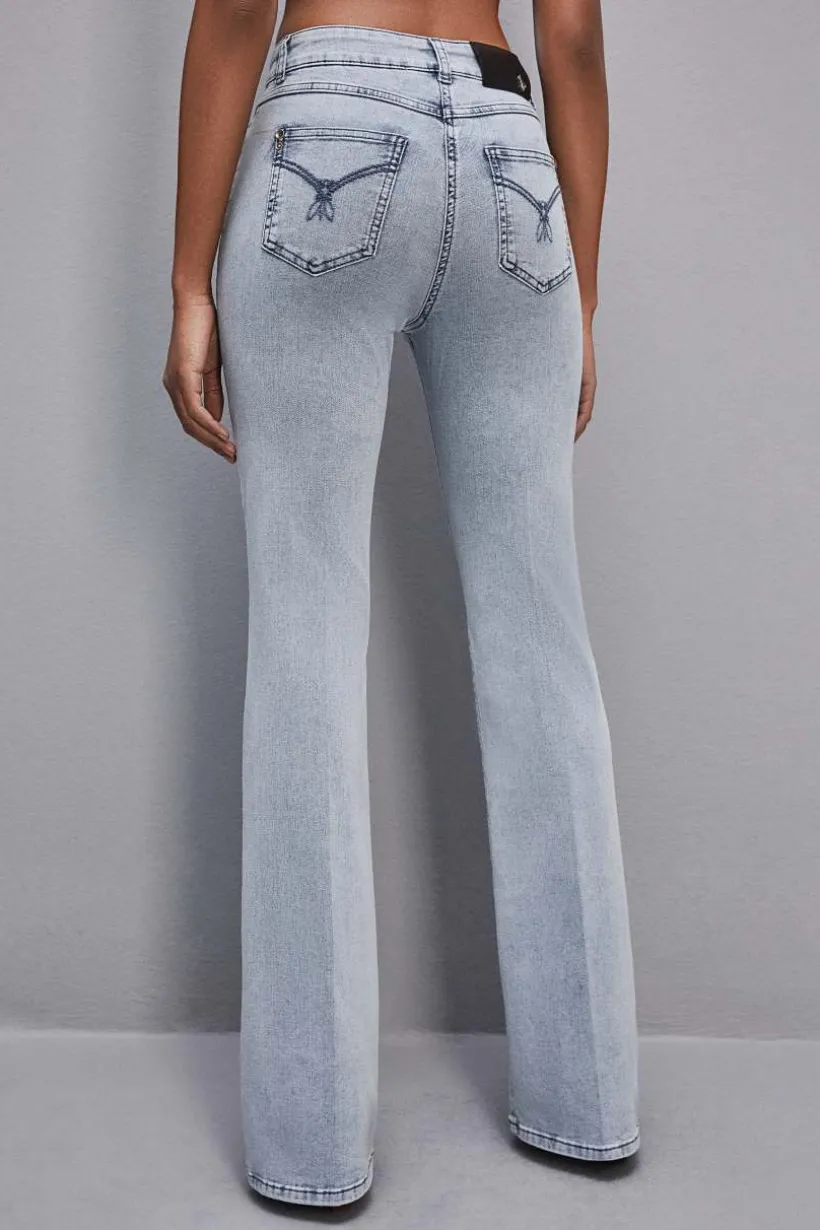 Spodnie slim z niebieskiego denimu
