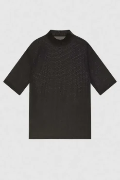 T-shirt z dżetami na całej powierzchni