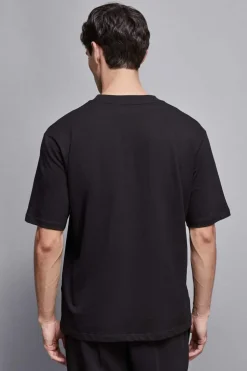 T-shirt z ćwiekami