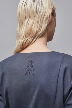 Wełniana sukienka slim fit Essential